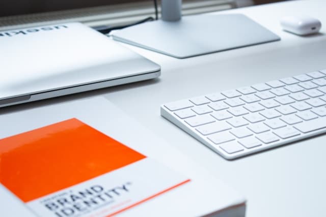 Dropshipping vs Private Label: Which Business Model is Right for You?