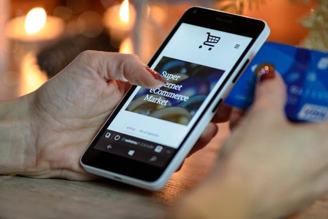 How to Get Into Ecommerce